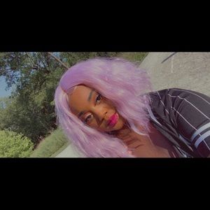 Meet your Posher, Bee